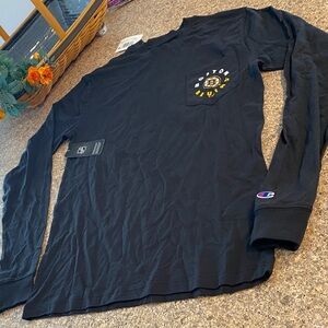 NWT Boston Bruins Black Long Sleeve Tee Shirt Small Women’s? Unisex? Men’s?